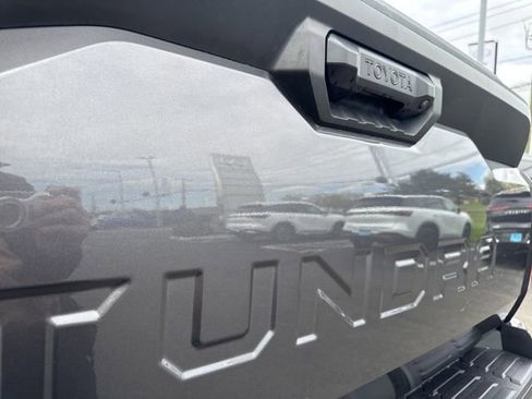 Used 2022 Toyota Tundra SR5 w/ SR5 Premium Package AWD/4WD image 23