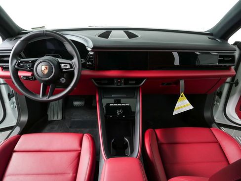 New 2026 Porsche Macan Electric image 19