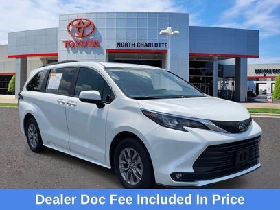 Used 2025 Toyota Sienna XLE