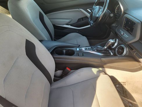 Used 2023 Chevrolet Camaro LT image 14