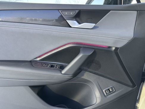 New 2026 Volkswagen Tiguan SE R-Line image 14