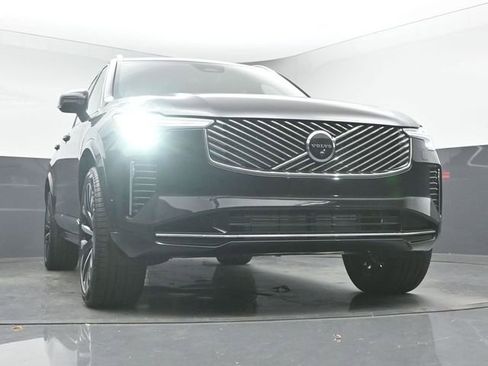 New 2026 Volvo XC90 T8 Plus image 39