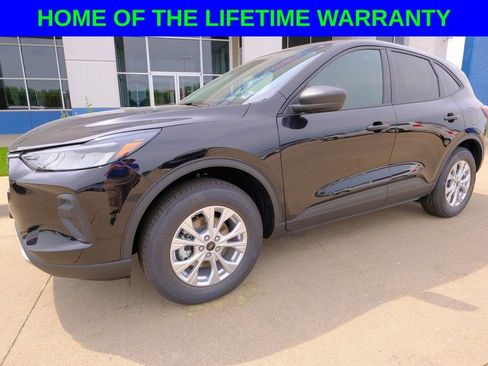 New 2025 Ford Escape Active image 2