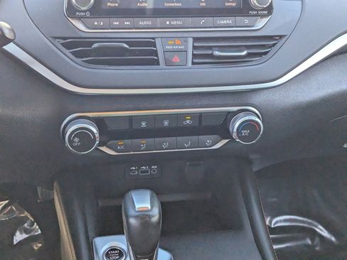 Certified 2022 Nissan Altima 2.5 SR image 21