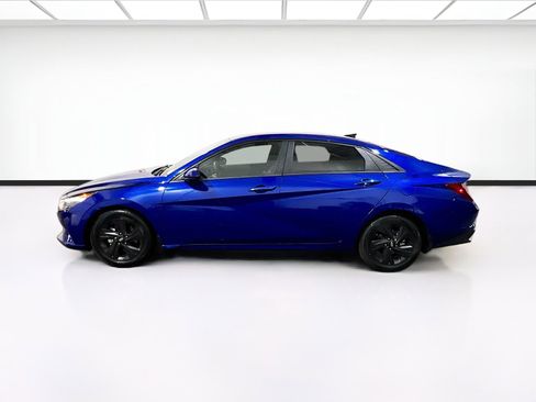 Used 2022 Hyundai Elantra SEL w/ Convenience Package FWD image 21