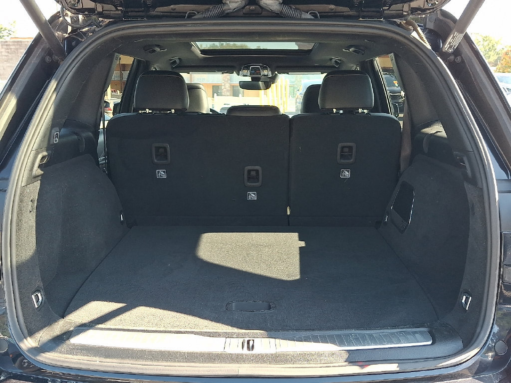 Used 2023 Jeep Grand Cherokee Overland AWD/4WD image 29