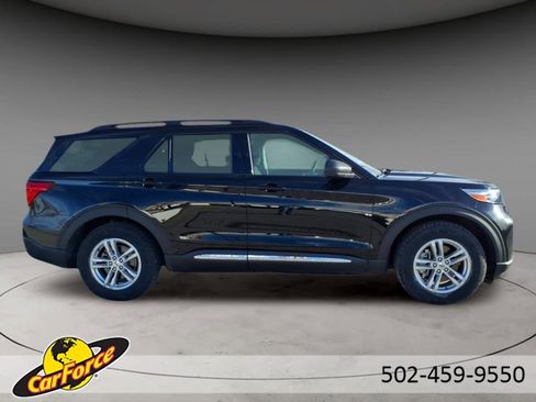 Used 2022 Ford Explorer XLT image 10