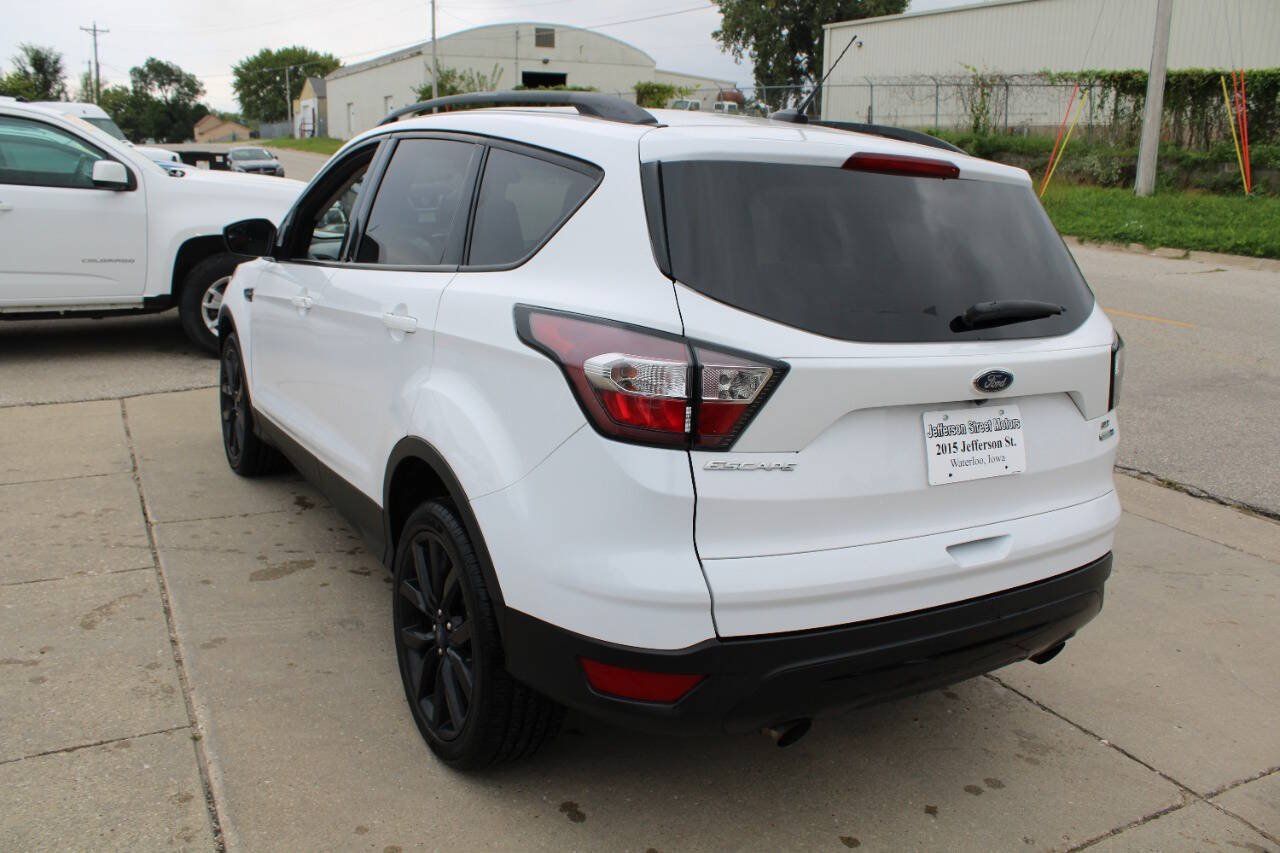 Used 2018 Ford Escape SE w/ SE Sport Appearance Package AWD/4WD image 6