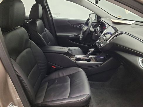 Used 2024 Chevrolet Malibu LT image 21