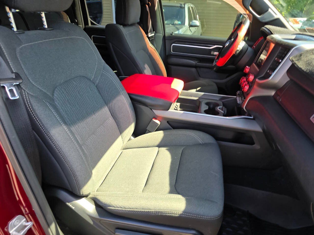Used 2019 RAM 1500 Big Horn AWD/4WD image 37