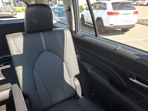 New 2026 Toyota Grand Highlander AWD image 14