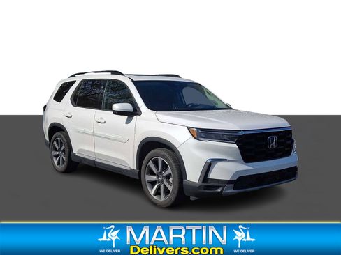 Used 2024 Honda Pilot Elite image 1