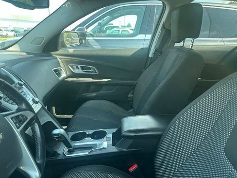 Used 2015 Chevrolet Equinox LT w/ Driver Convenience Package FWD image 9