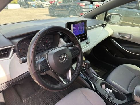 Used 2023 Toyota Corolla SE FWD image 9