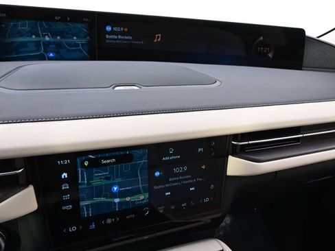 New 2027 Lincoln Navigator Reserve w/ Jet Appearance Package AWD/4WD image 26