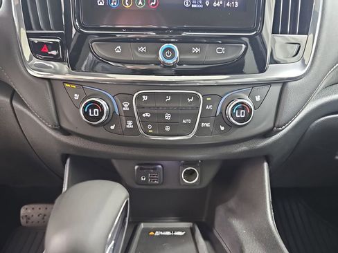 Certified 2023 Chevrolet Traverse High Country AWD/4WD image 29