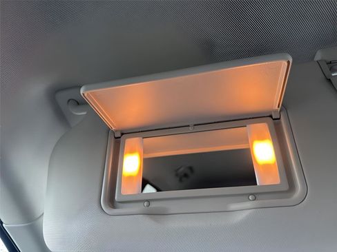 Used 2024 Ford Escape Active AWD/4WD image 32