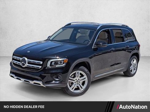 Used 2023 Mercedes-Benz GLB 250 image 1