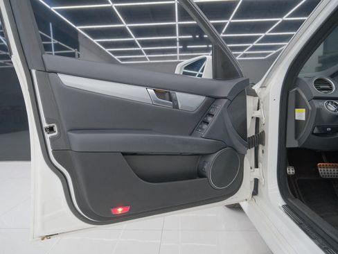 Used 2014 Mercedes-Benz C 250 Sedan image 51