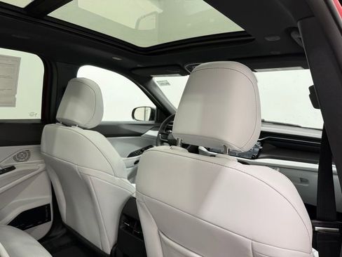 New 2026 Jeep Cherokee Overland AWD/4WD image 13