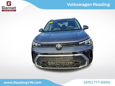 New 2026 Volkswagen Taos SE image 8