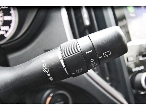 Used 2020 Subaru Forester Premium AWD/4WD image 18
