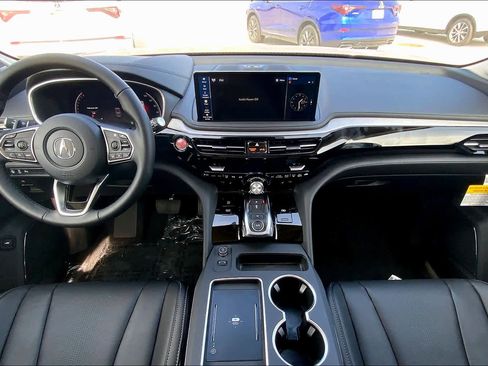 Used 2025 Acura MDX FWD w/ Technology Package image 5