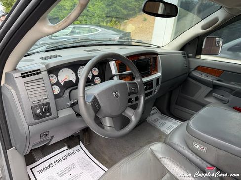 Used 2006 Dodge Ram 2500 Truck Laramie AWD/4WD image 4
