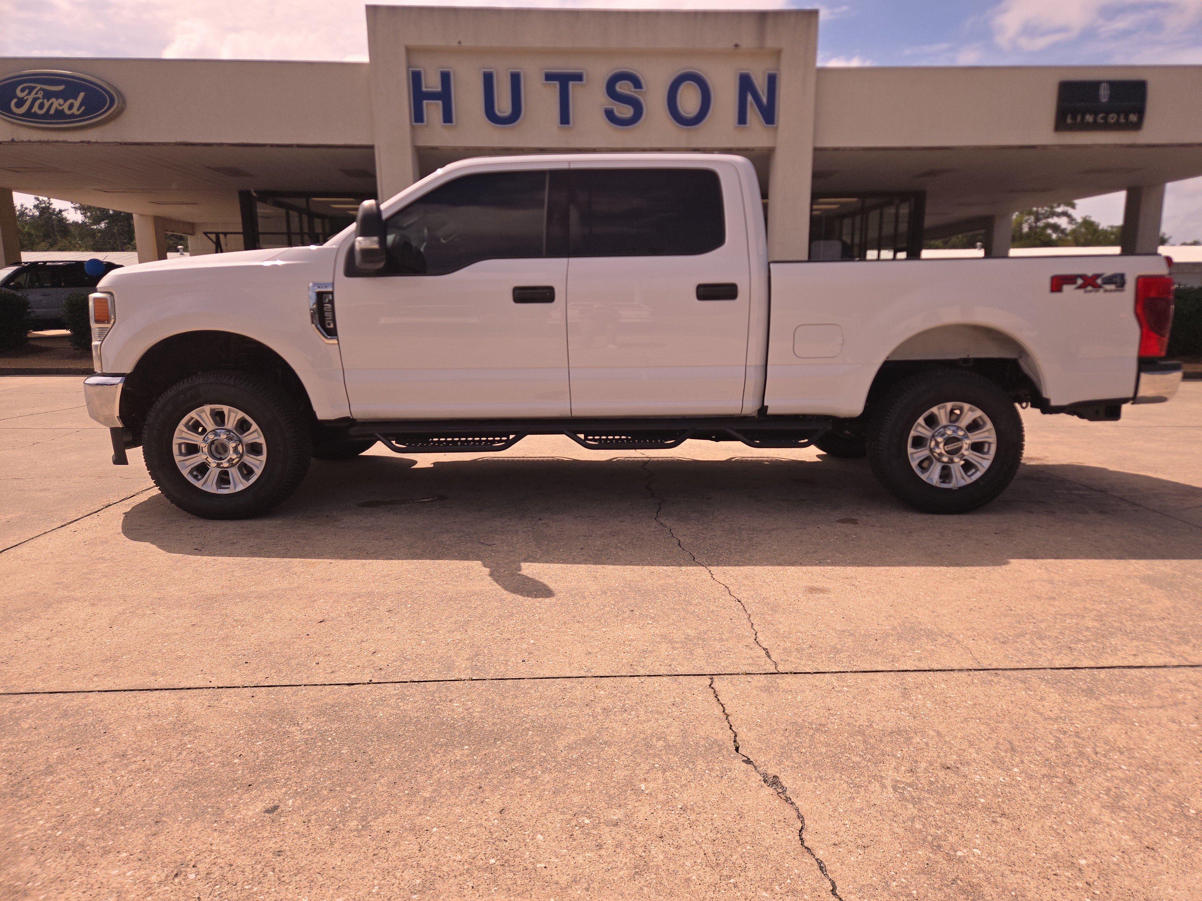 Used 2021 Ford F250 XLT w/ FX4 Off-Road Package AWD/4WD image 1