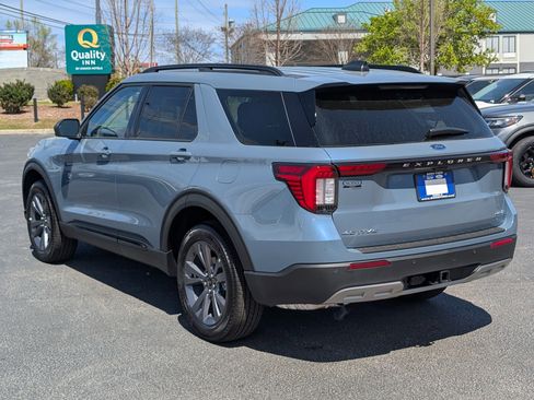 New 2026 Ford Explorer Active w/ Active Comfort Package image 13