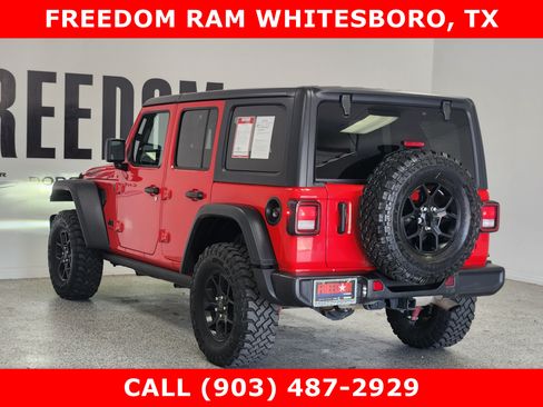 Used 2025 Jeep Wrangler Unlimited Sport AWD/4WD image 3