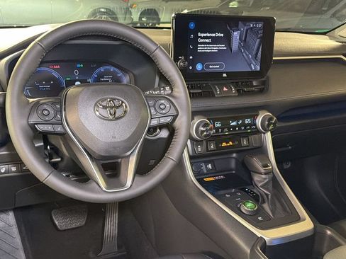 Used 2025 Toyota RAV4 XSE w/ Advanced Technology Package AWD/4WD image 17