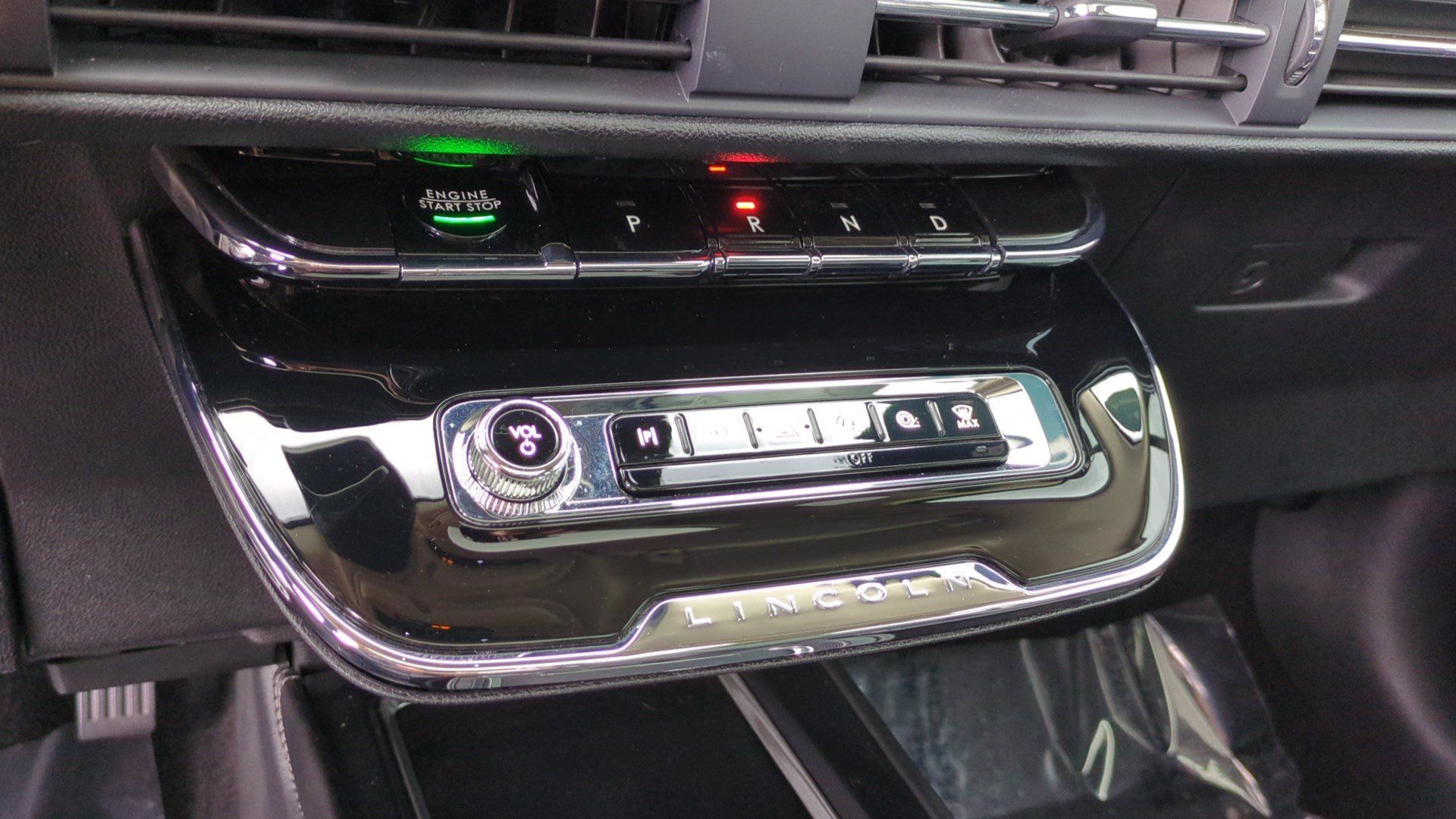 Used 2023 Lincoln Corsair FWD w/ Equipment Group 102A image 26