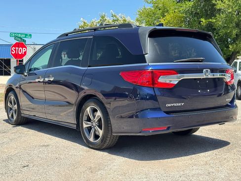 Used 2019 Honda Odyssey Touring image 4