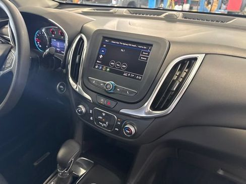 Used 2022 Chevrolet Equinox LT FWD image 17