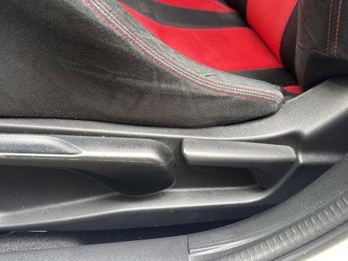 Used 2019 Honda Civic Type R image 13