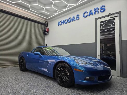 Used 2009 Chevrolet Corvette Coupe w/ Preferred Equipment Group RWD image 7