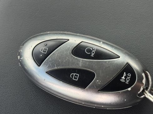 Used 2025 Hyundai Santa Fe SEL image 21