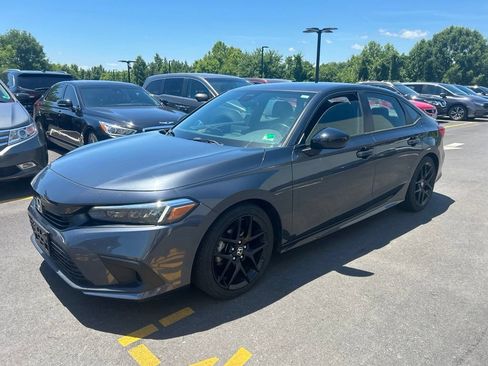 Used 2024 Honda Civic Sport image 1