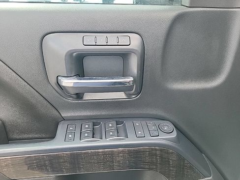 Used 2016 GMC Sierra 2500 Denali w/ Snow Plow Prep Package AWD/4WD image 9
