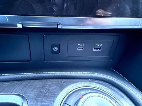 Used 2024 INFINITI QX80 Luxe image 30