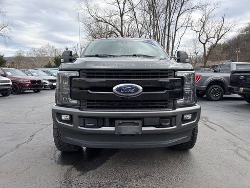 Used 2019 Ford F250 Lariat w/ Lariat Ultimate Package image 3
