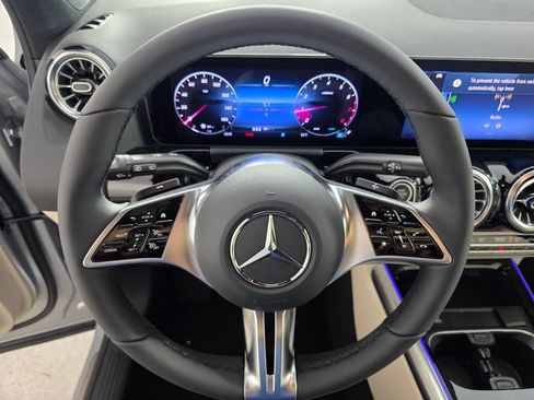 New 2026 Mercedes-Benz GLA 250 image 12