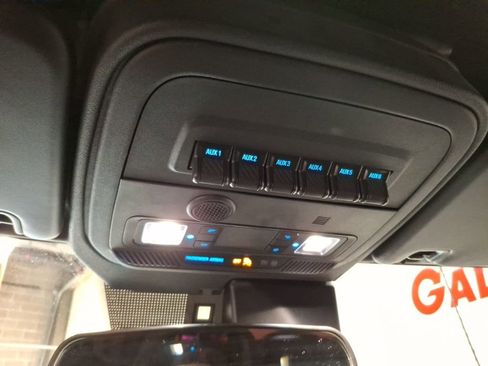 Used 2022 Ford Bronco Badlands w/ Sasquatch Package image 25