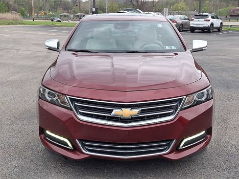 Used 2017 Chevrolet Impala Premier w/ Enhanced Convenience Package FWD image 2