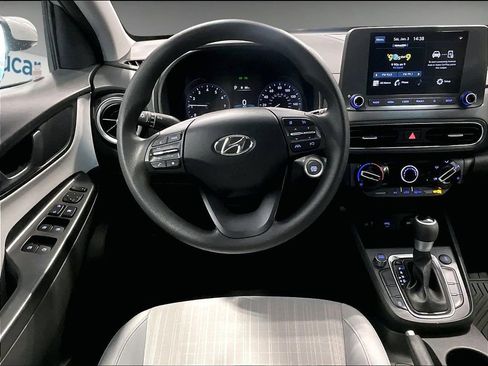 Used 2023 Hyundai Kona SEL image 18