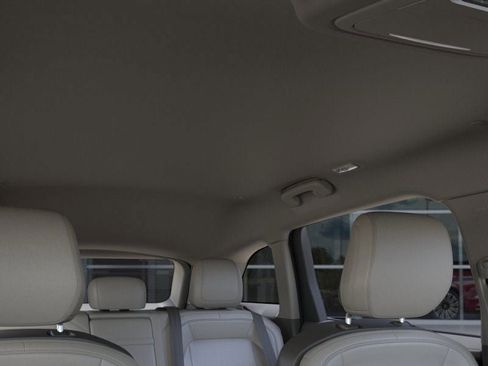 New 2025 Lincoln Nautilus Premier image 22