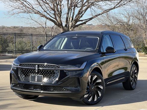 New 2026 Lincoln Nautilus Reserve w/ Jet Appearance Package image 2