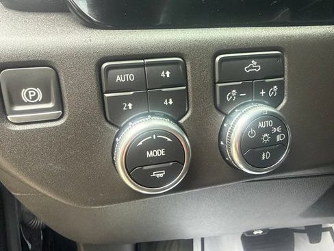 Used 2024 GMC Sierra 1500 Elevation AWD/4WD image 13