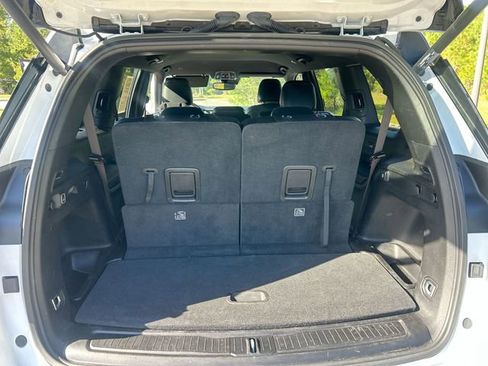 Used 2024 Jeep Grand Cherokee L Altitude image 28